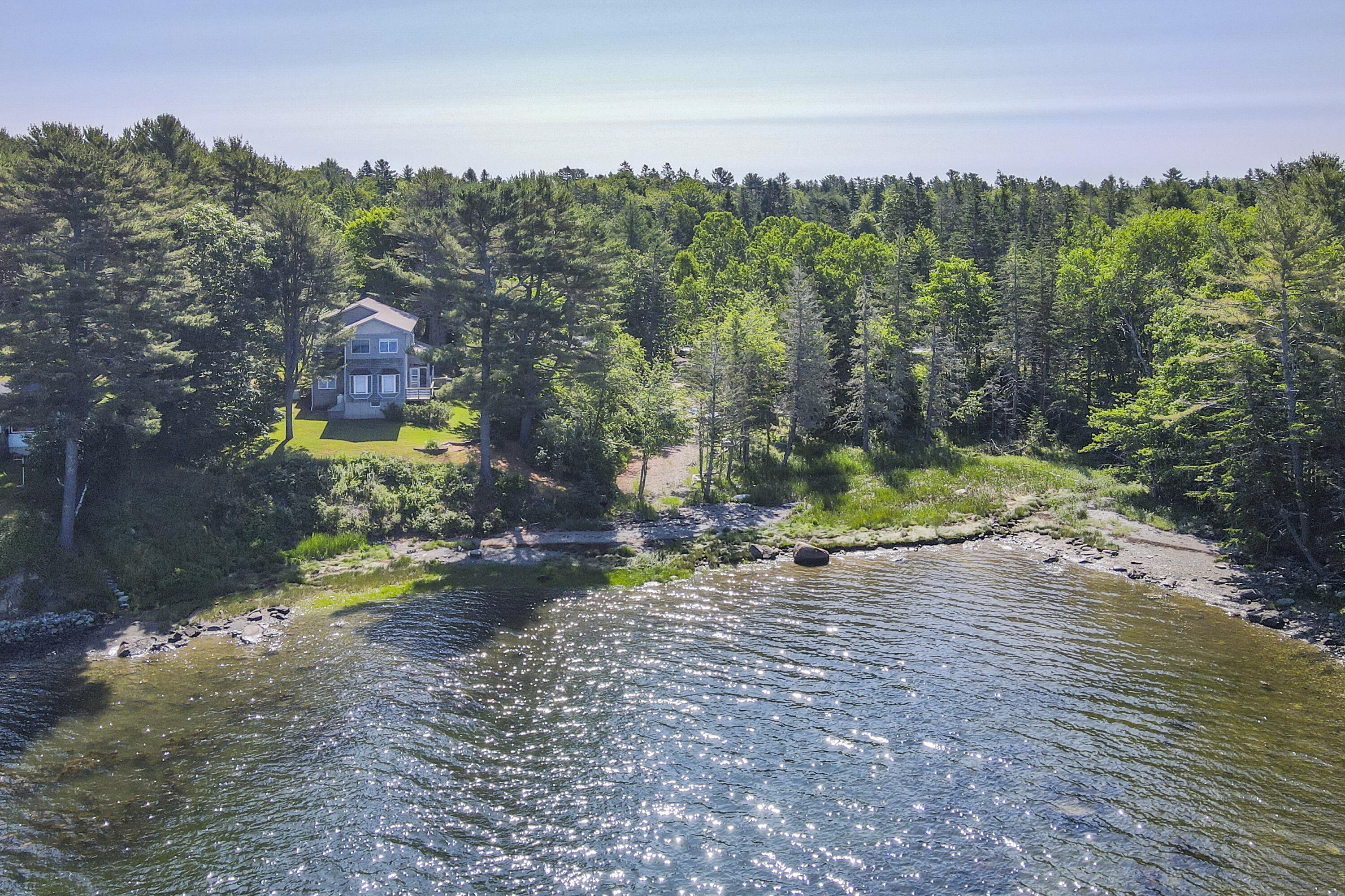 1051 Bayside Road