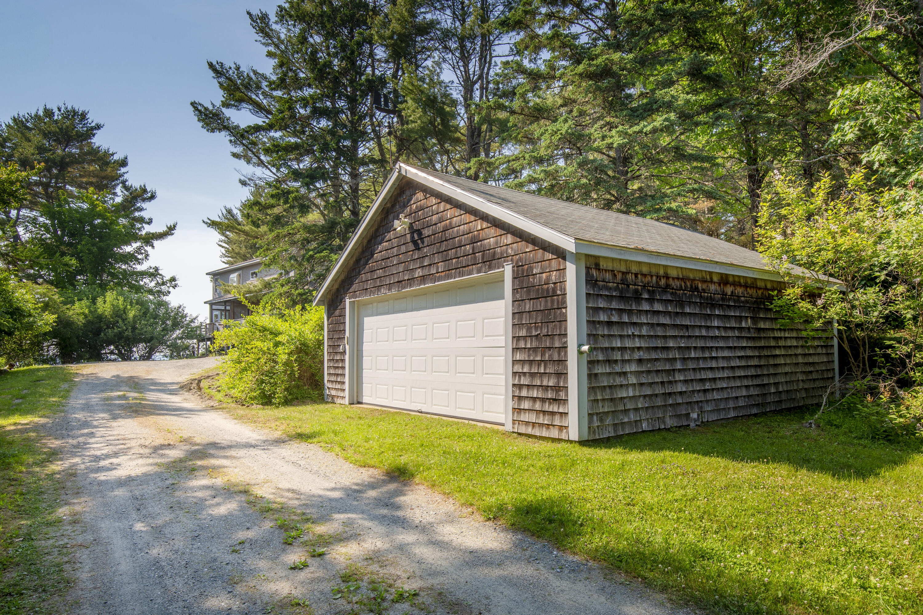 1051 Bayside Road
