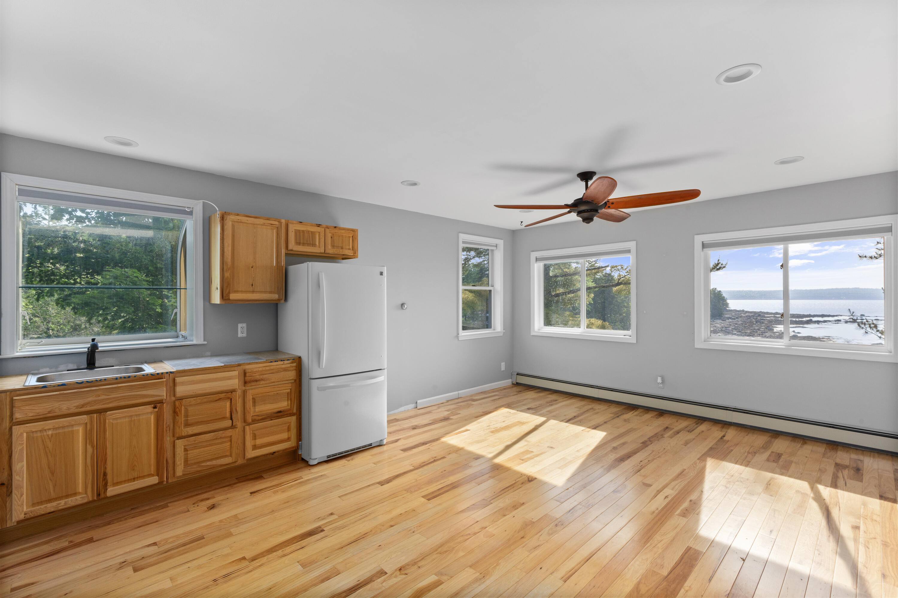 1051 Bayside Road
