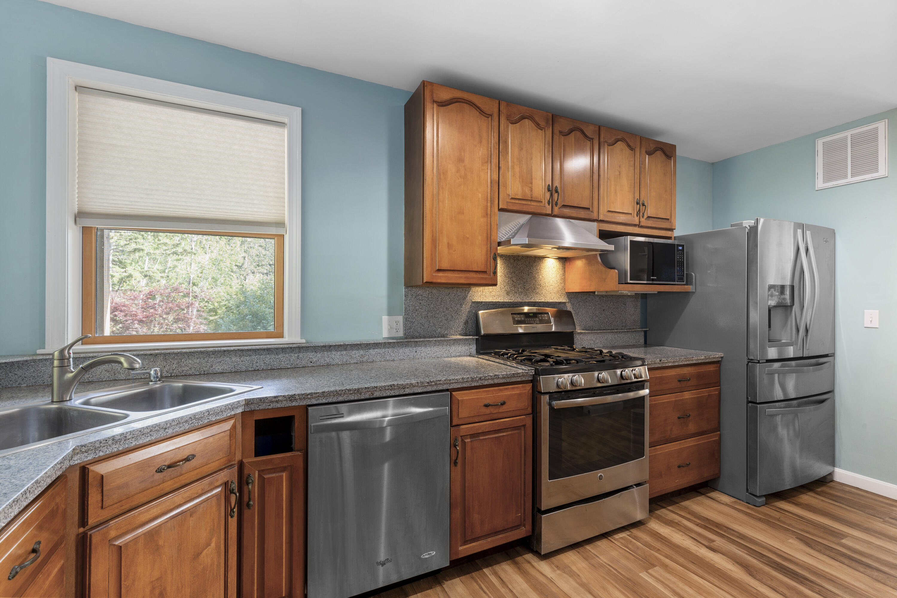 1051 Bayside Road