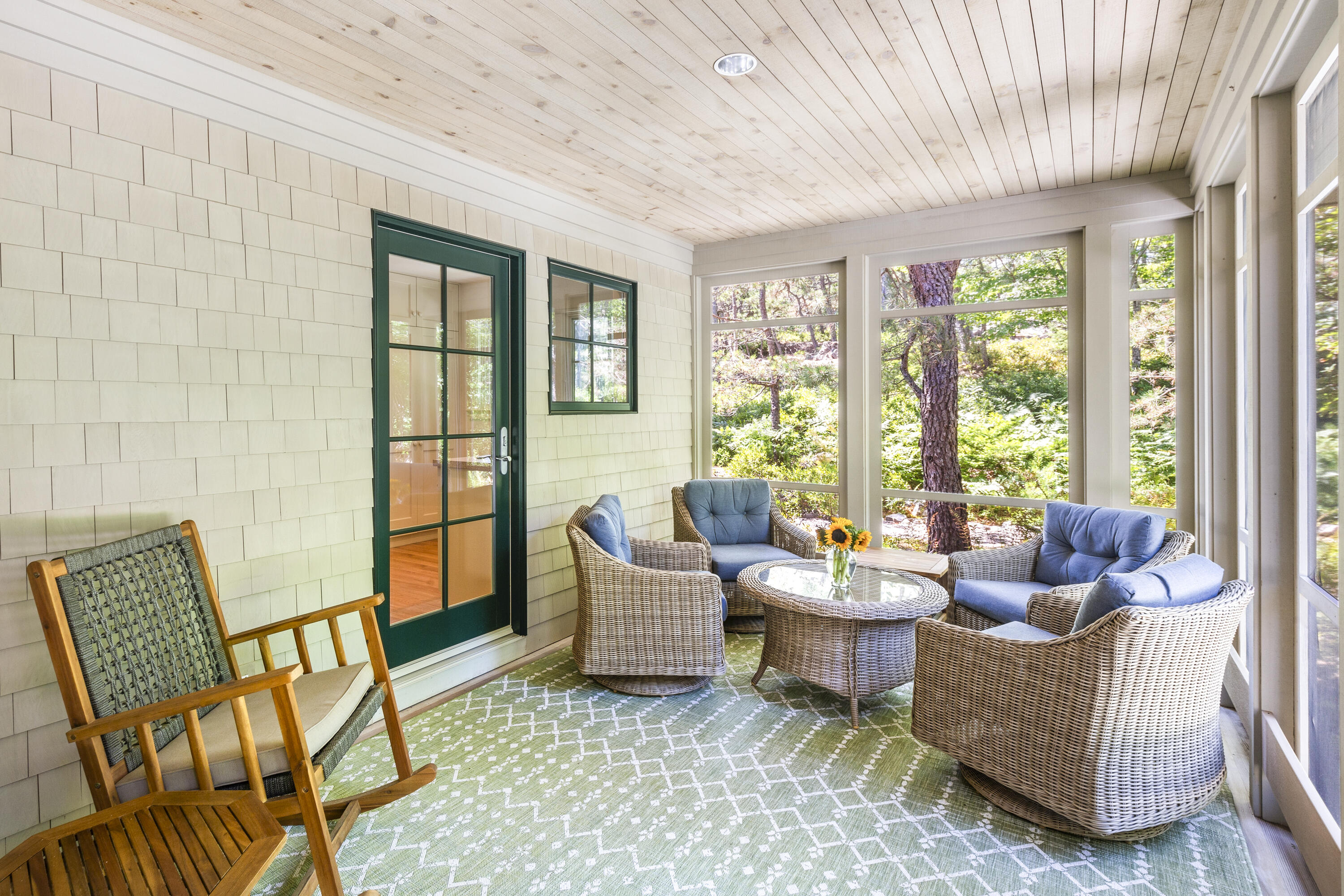 18 Pine Ledge Lane