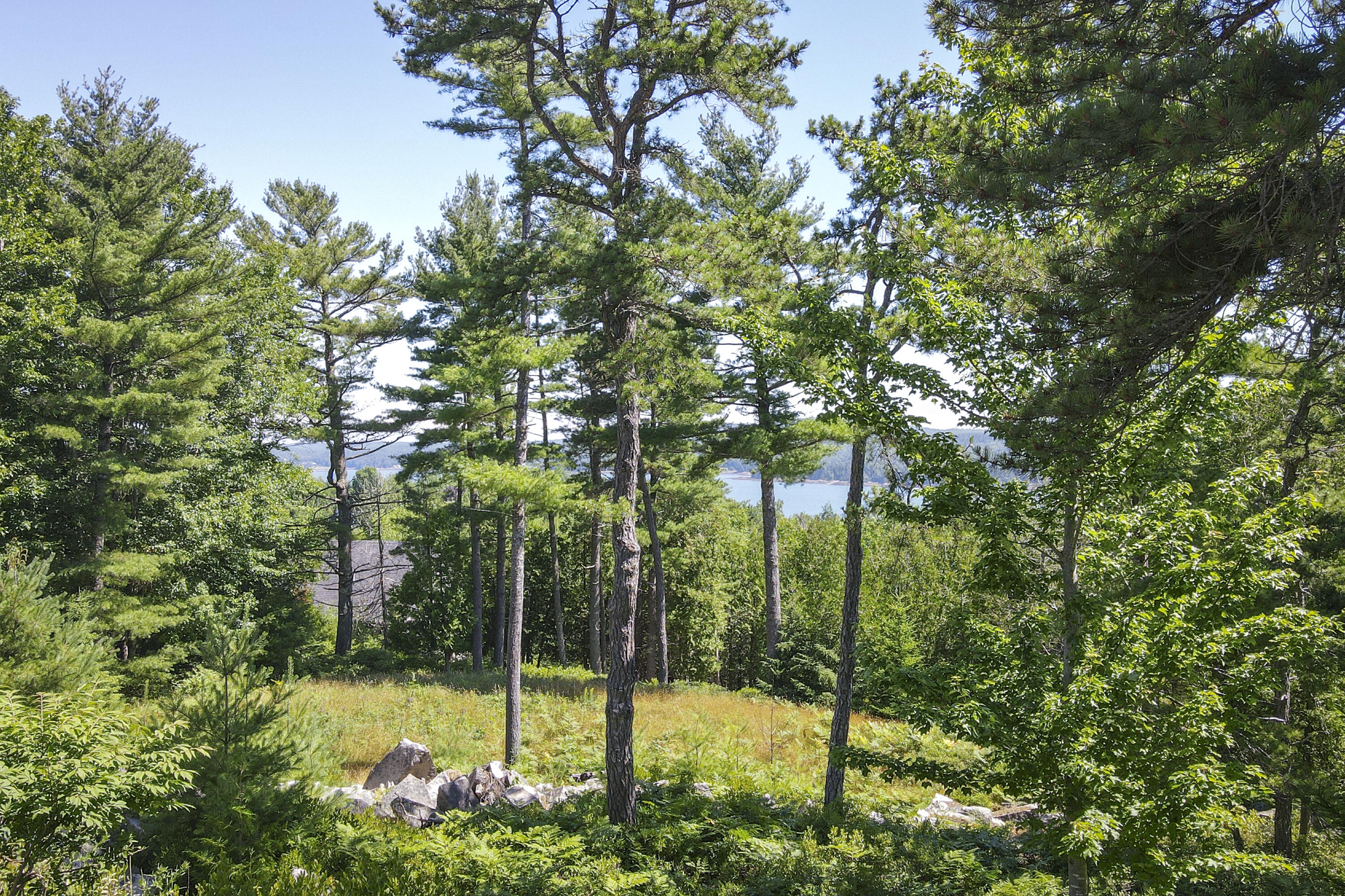 18 Pine Ledge Lane