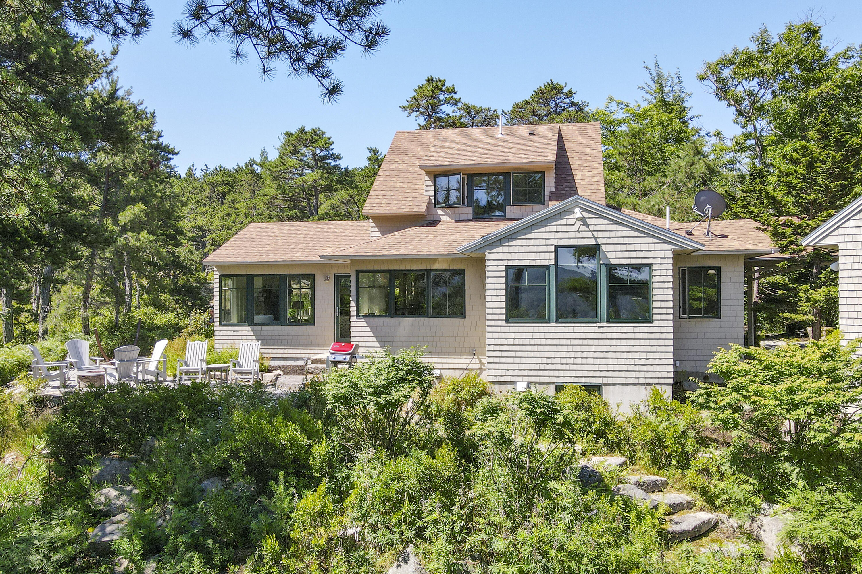 18 Pine Ledge Lane