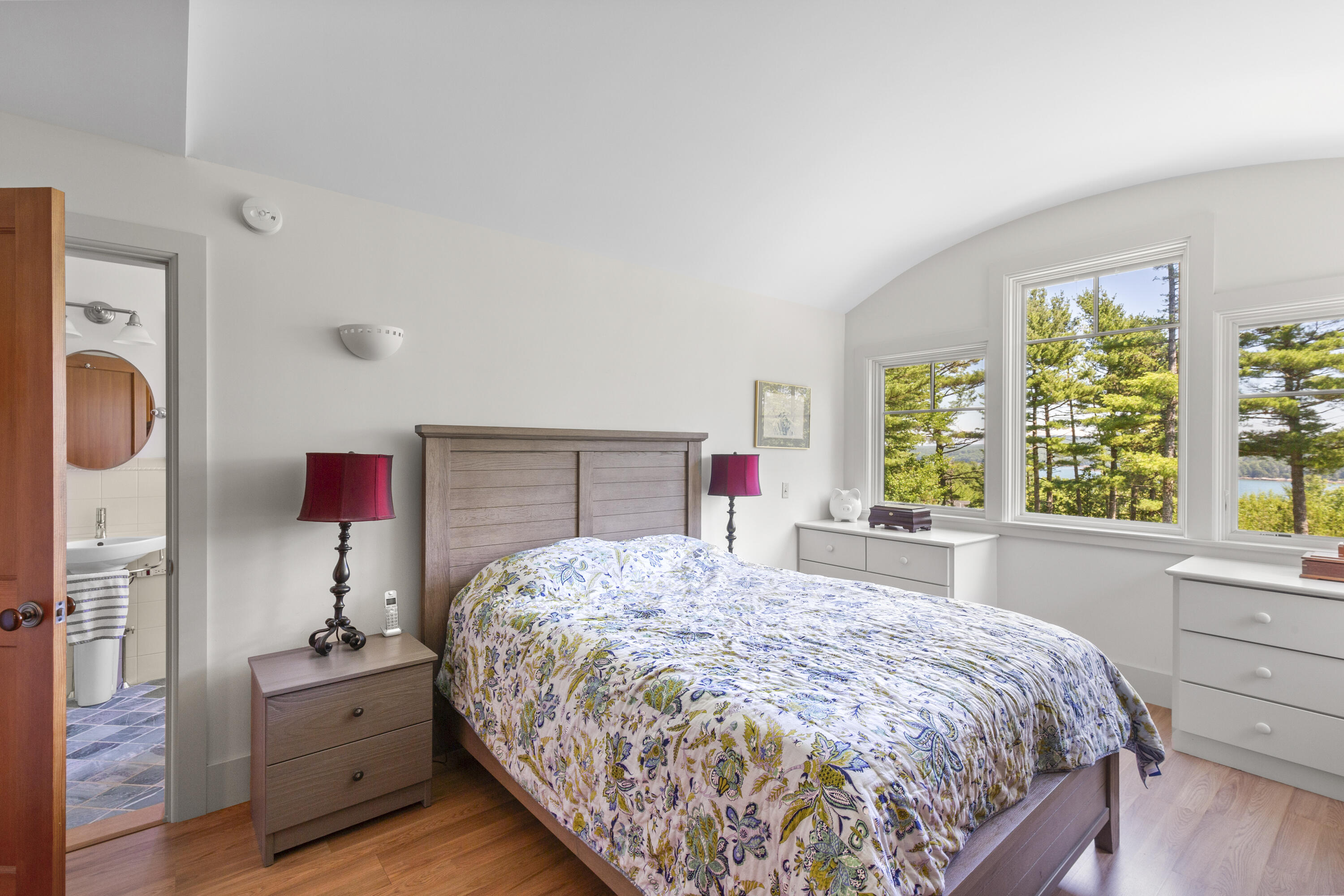 18 Pine Ledge Lane