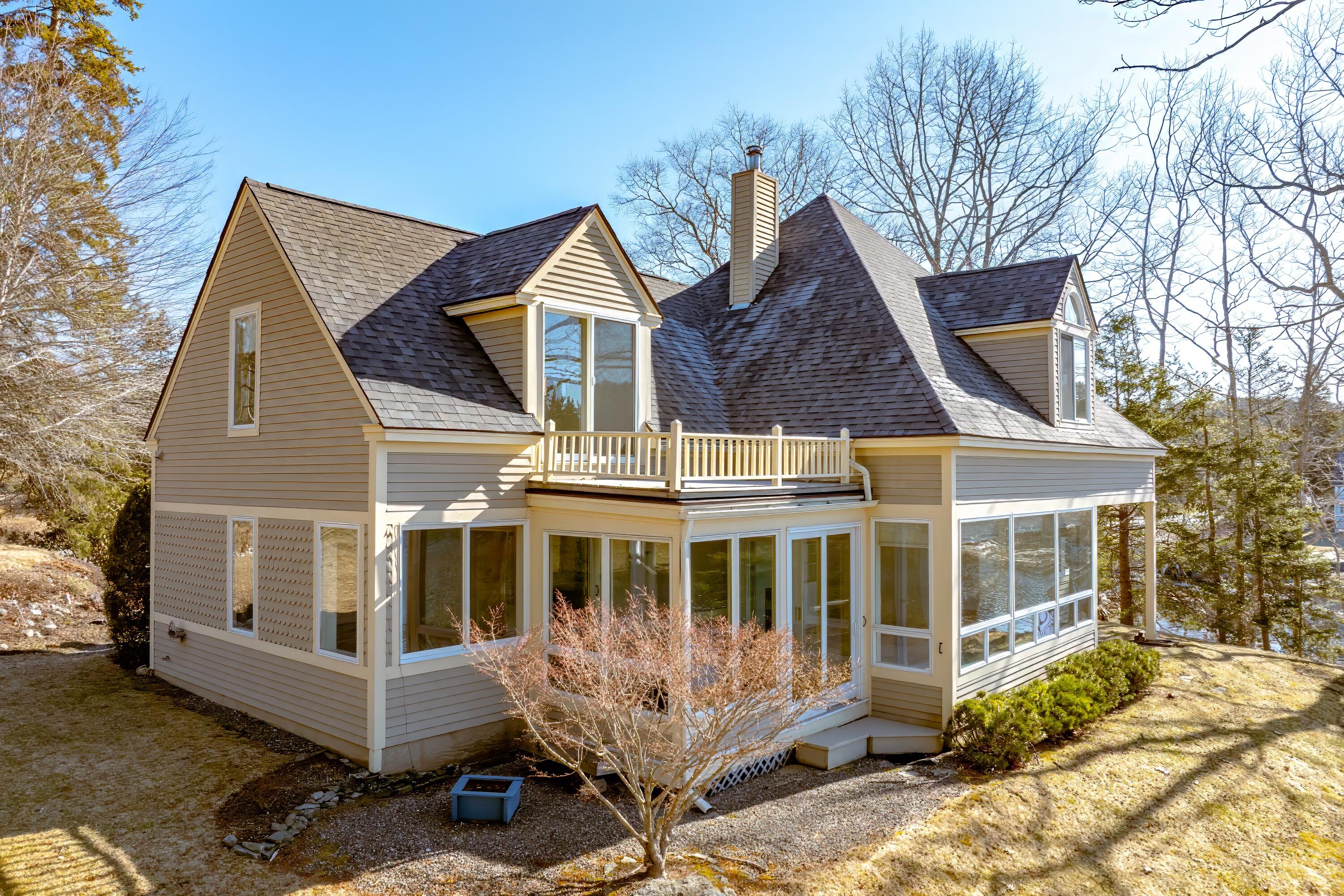914 Surry Road