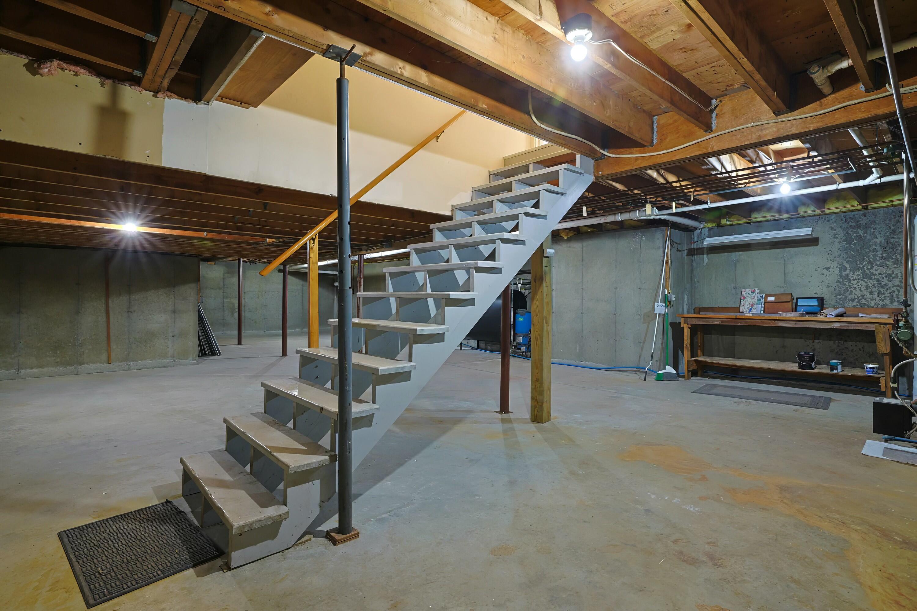 914 Surry Road
