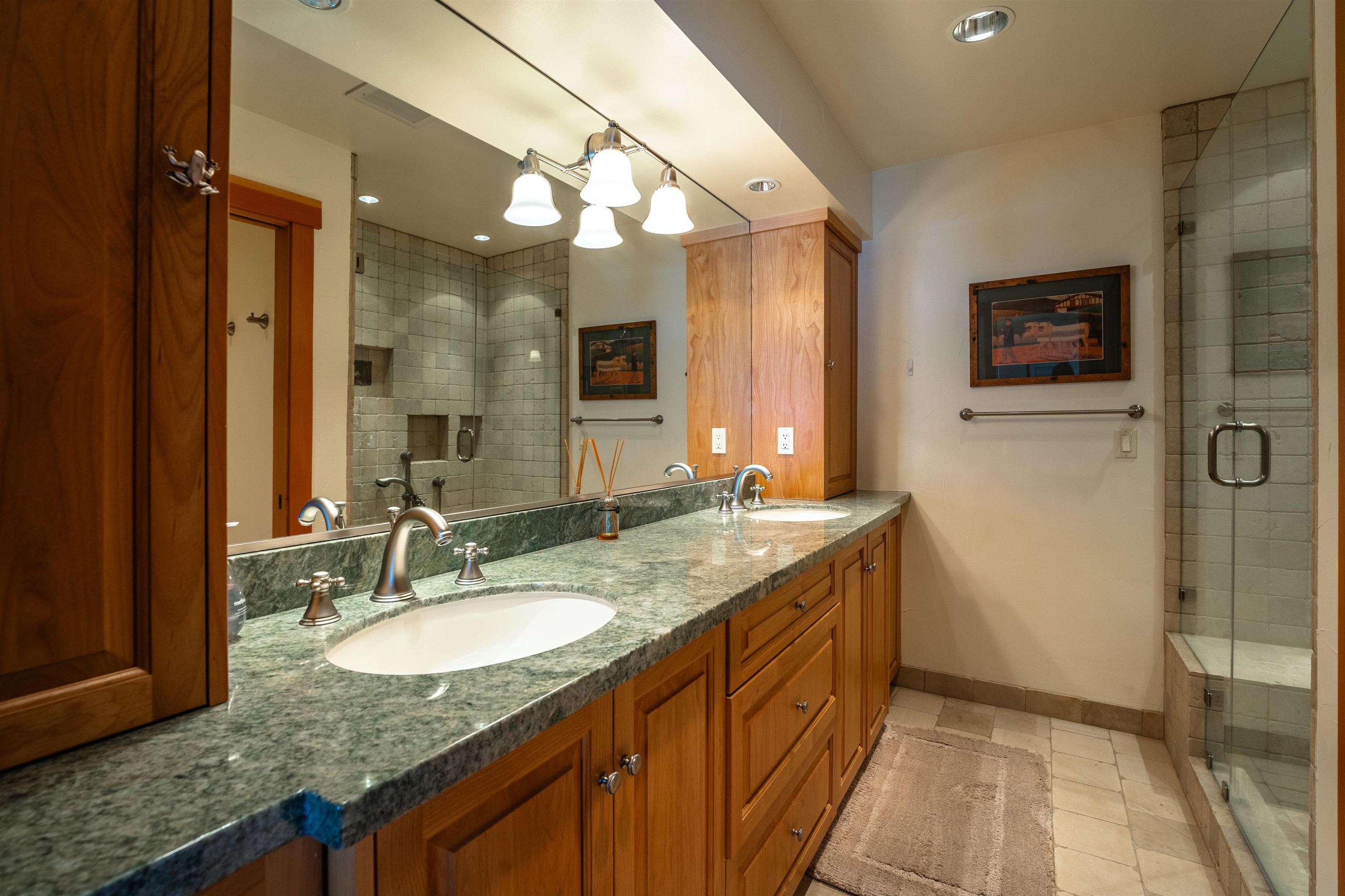 1877 North Lake Boulevard Unit: 34