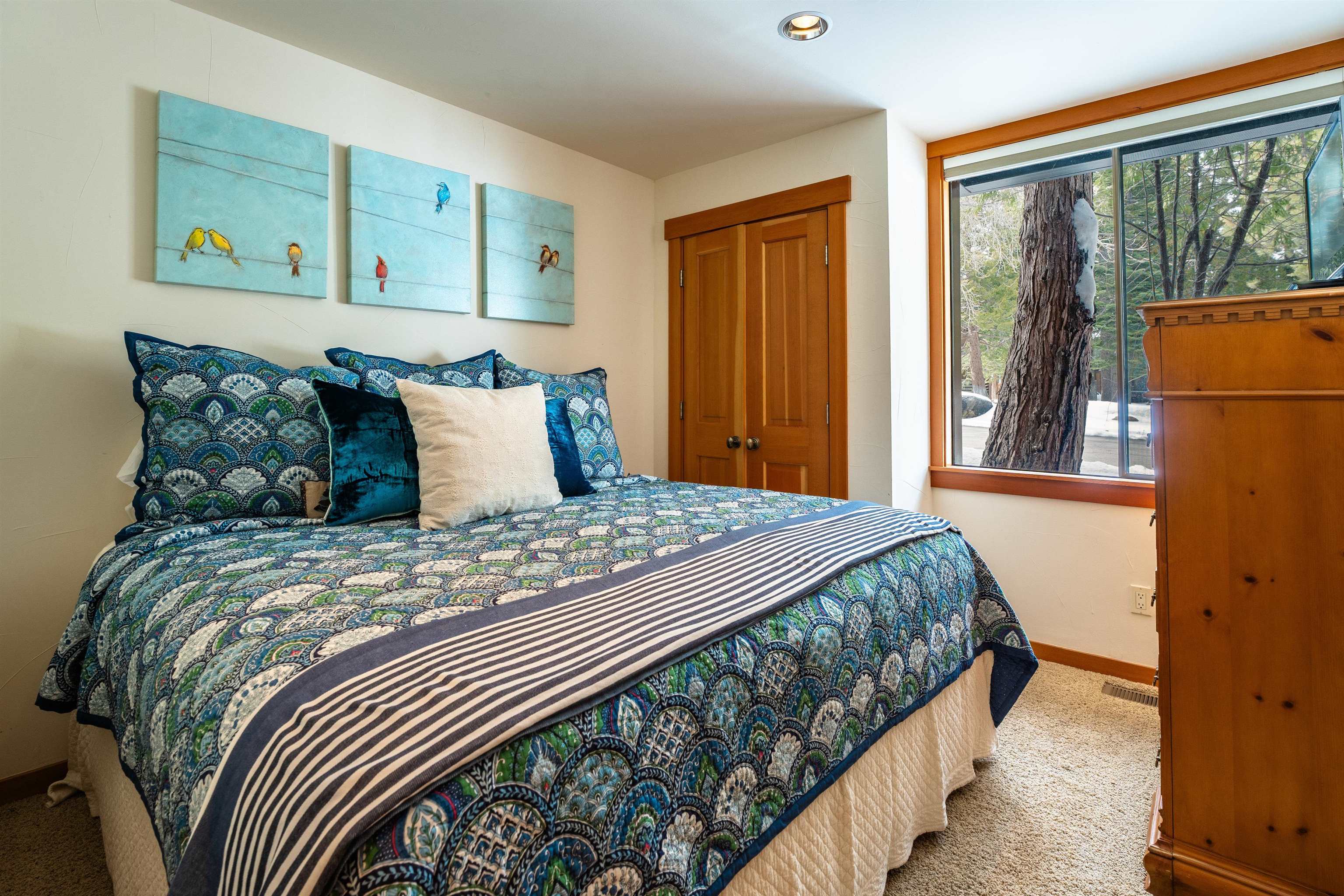 1877 North Lake Boulevard Unit: 34