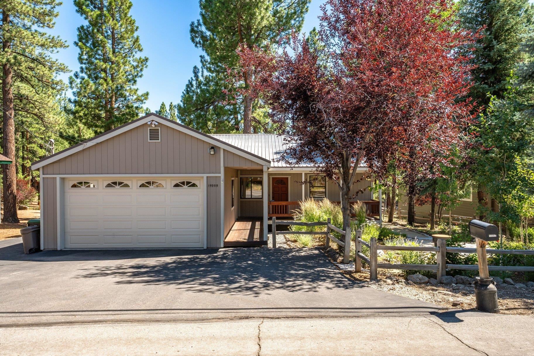 15955 Rolands Way
