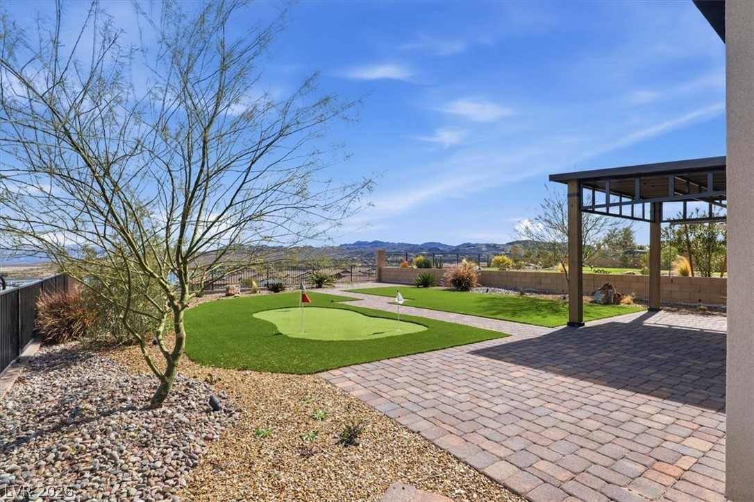 58 Lake Bluff Court