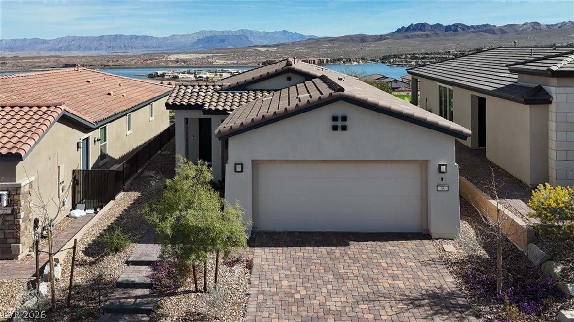 58 Lake Bluff Court