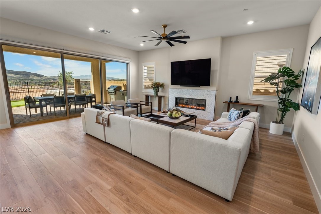 393 Faro Di Portofino Court