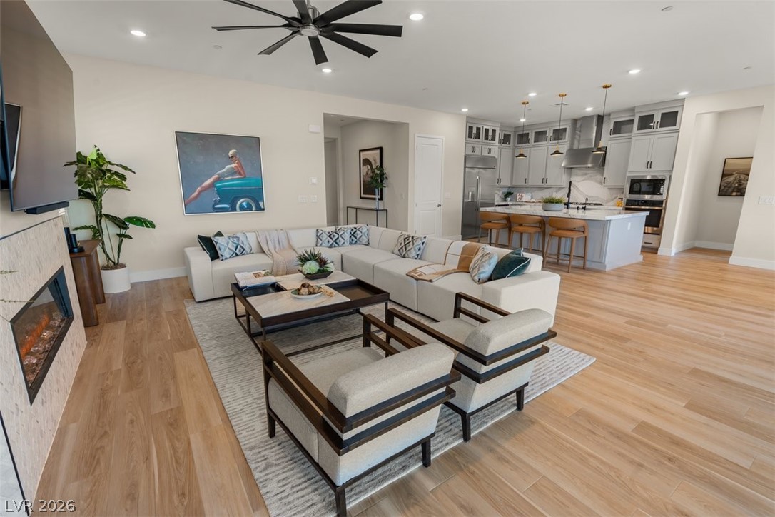 393 Faro Di Portofino Court