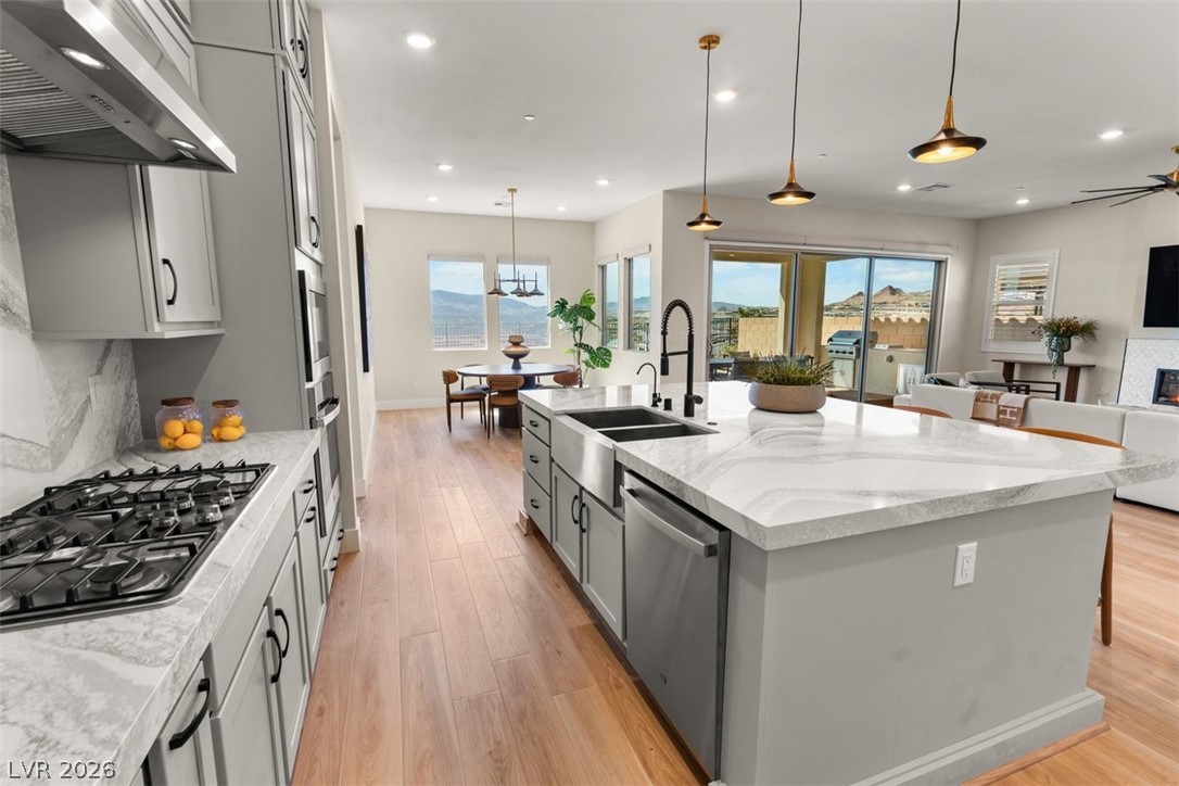 393 Faro Di Portofino Court