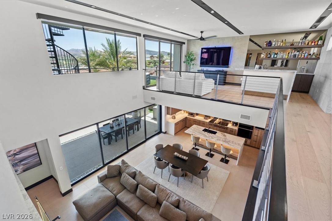 12 Falling Canyon Court