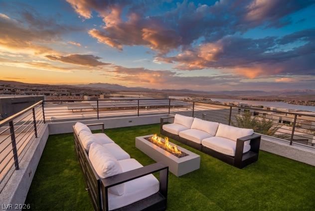 12 Falling Canyon Court