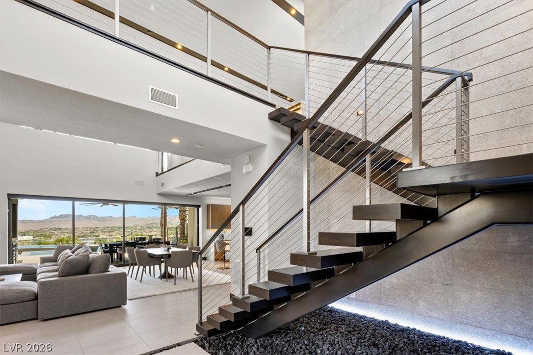 12 Falling Canyon Court