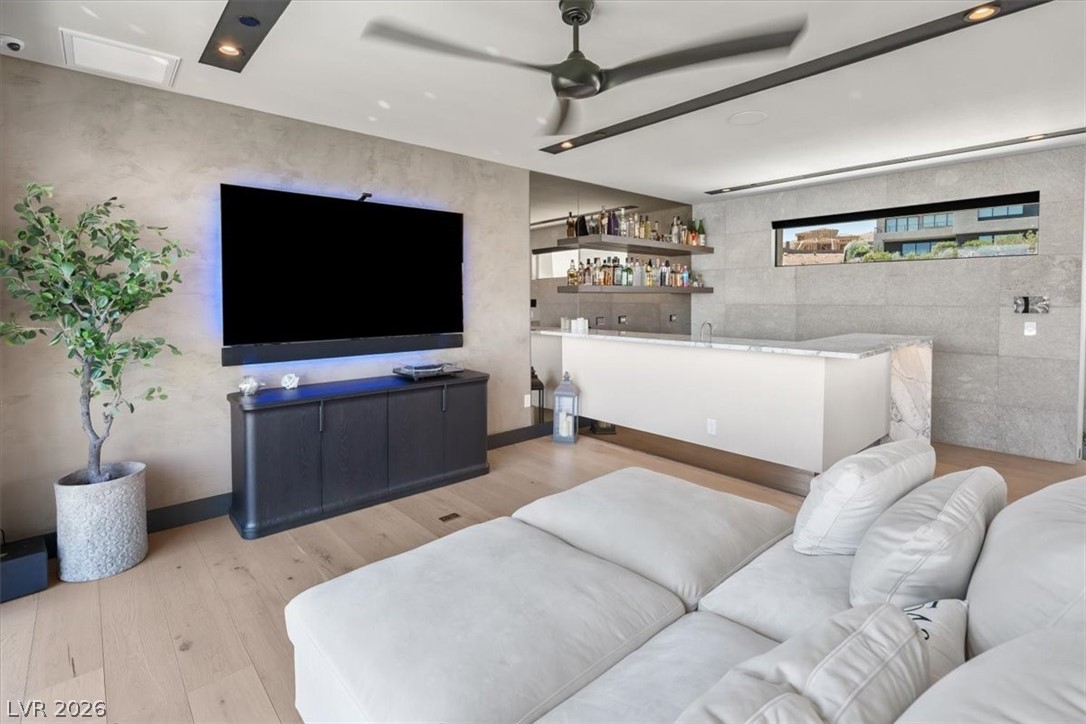 12 Falling Canyon Court