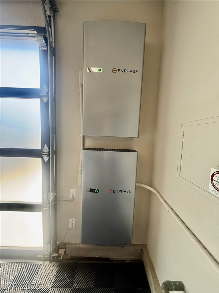 12 Falling Canyon Court