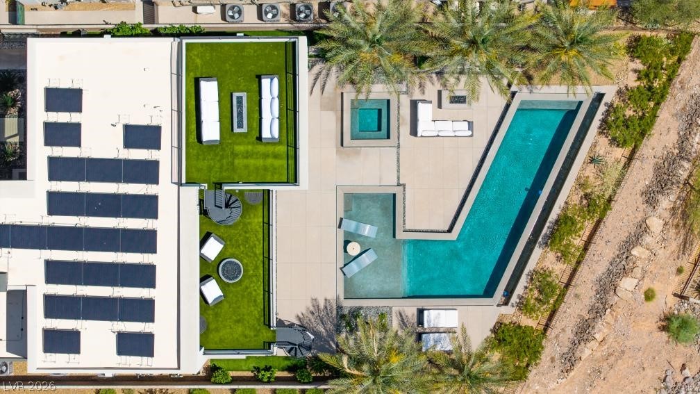 12 Falling Canyon Court