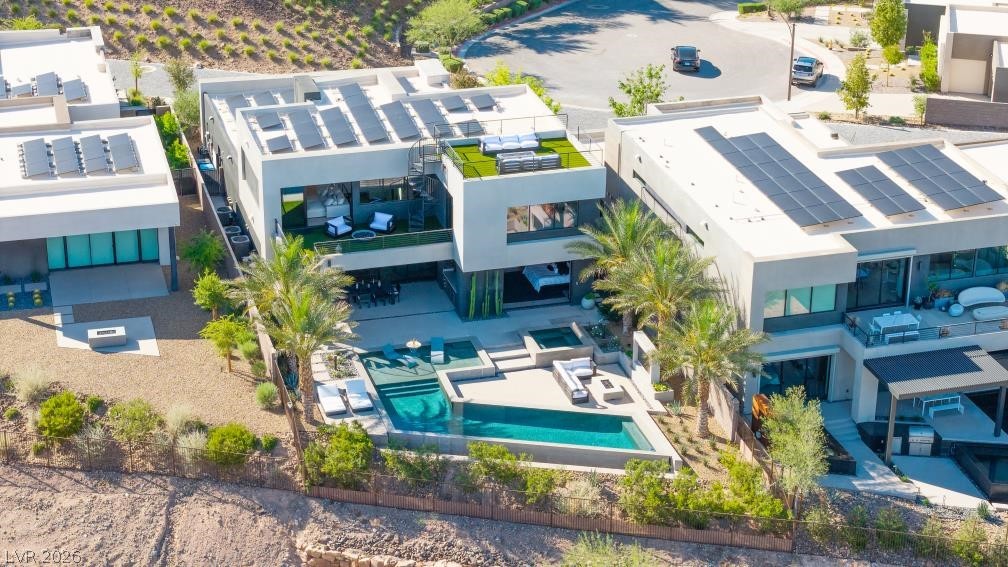12 Falling Canyon Court