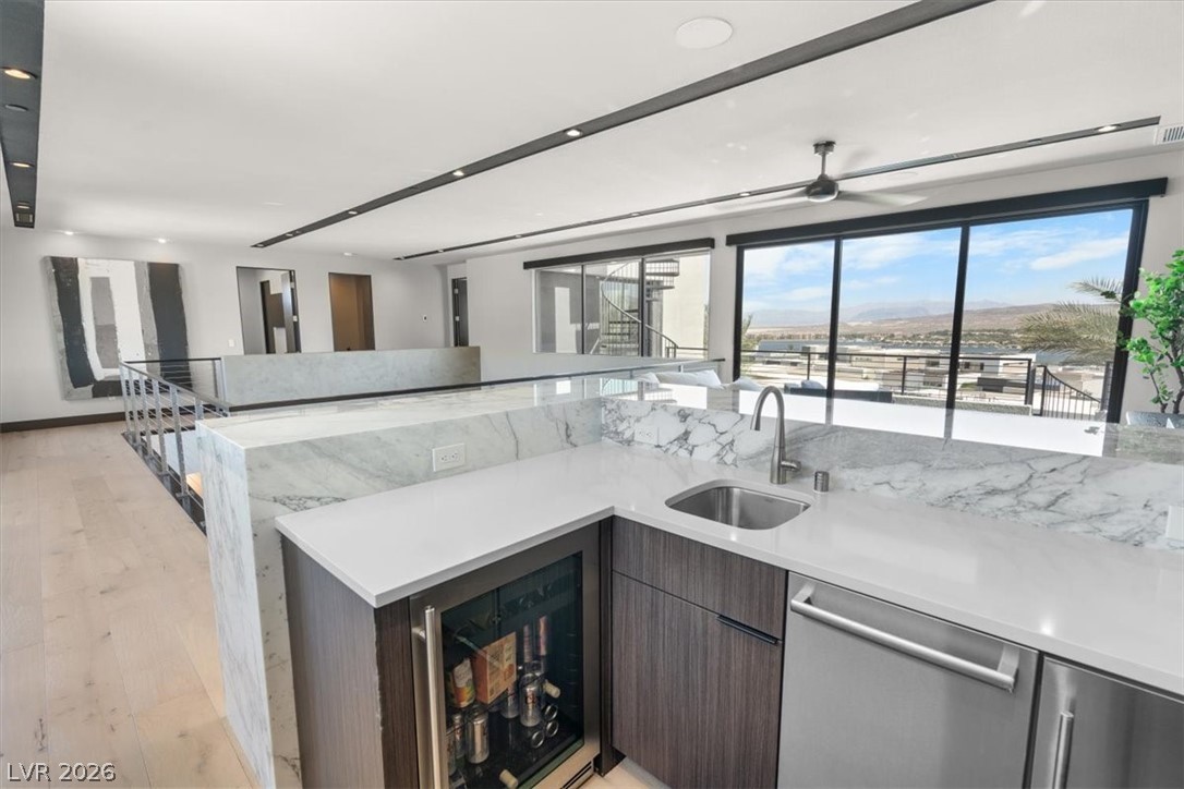 12 Falling Canyon Court