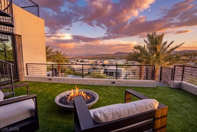 12 Falling Canyon Court