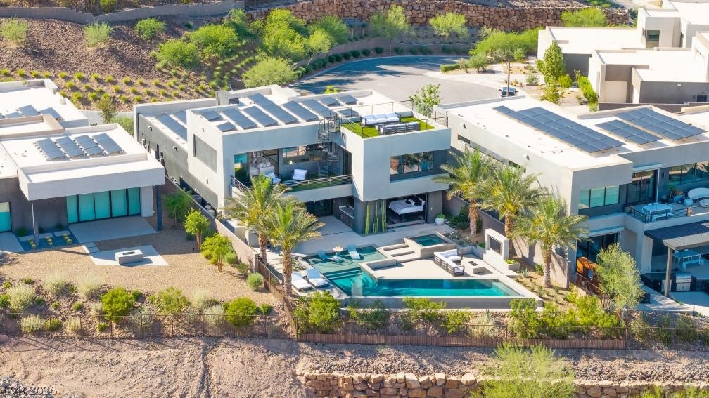 12 Falling Canyon Court