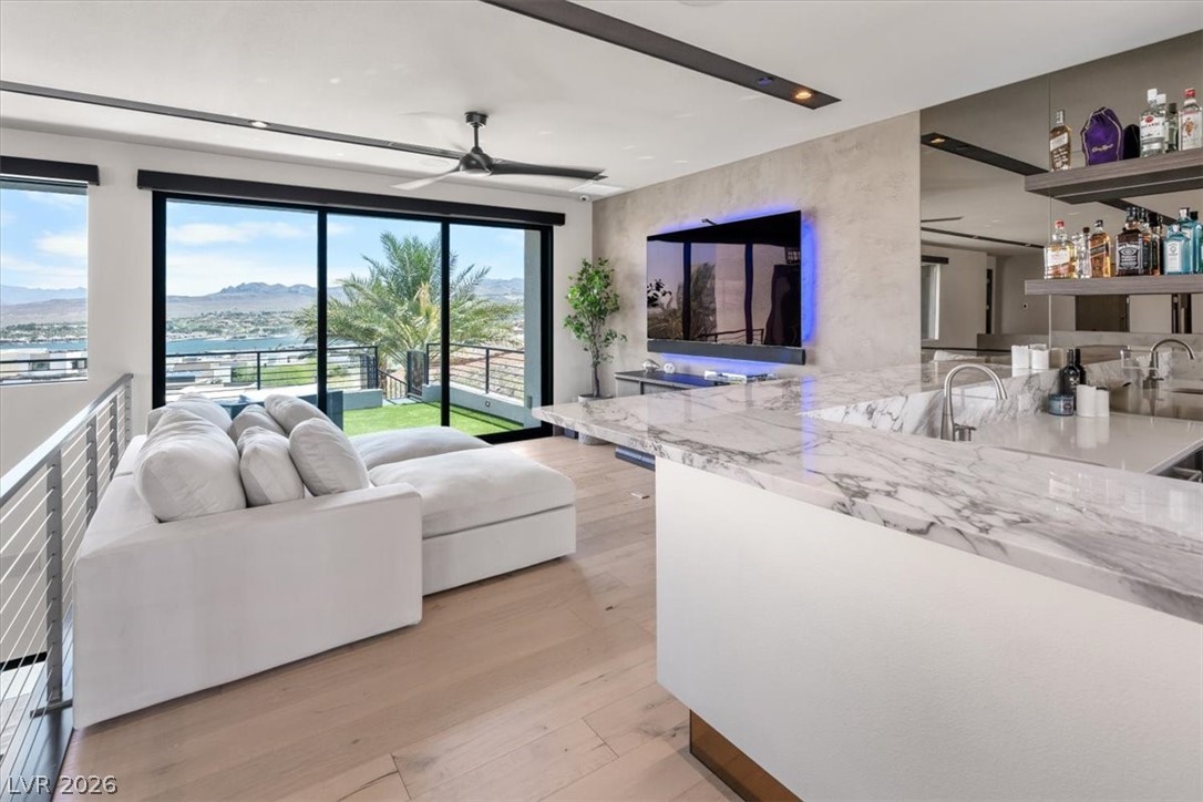 12 Falling Canyon Court