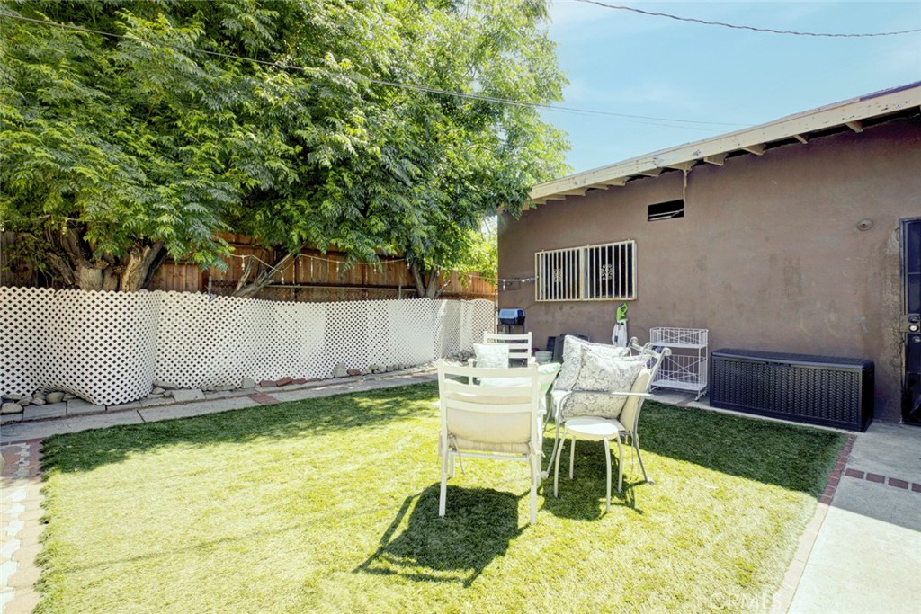 13158 Carl Street