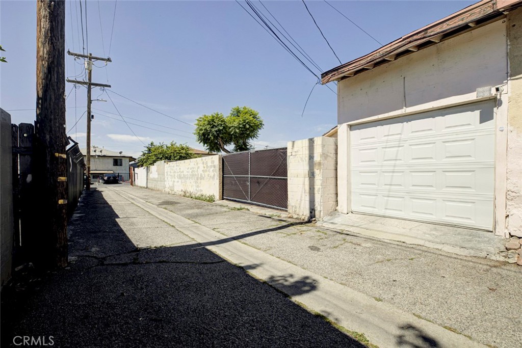 13158 Carl Street