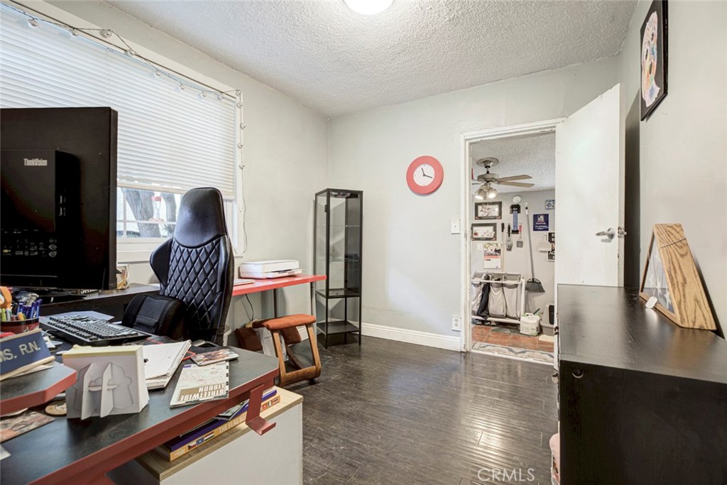 13158 Carl Street
