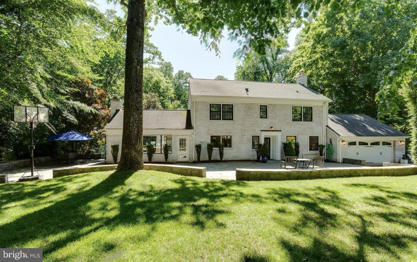 710 LIVE OAK DRIVE