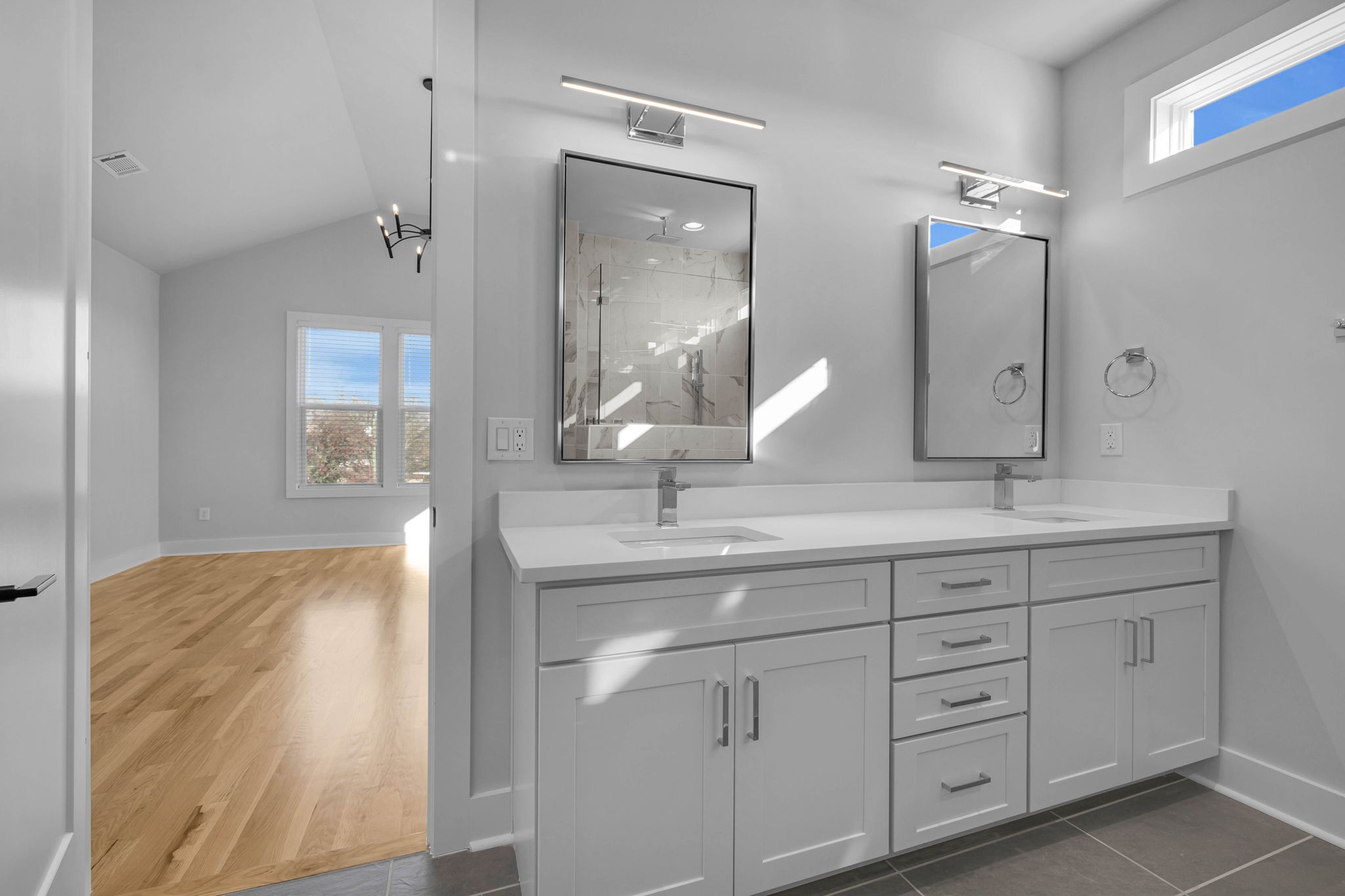 2102 12th Ave, N Unit: A