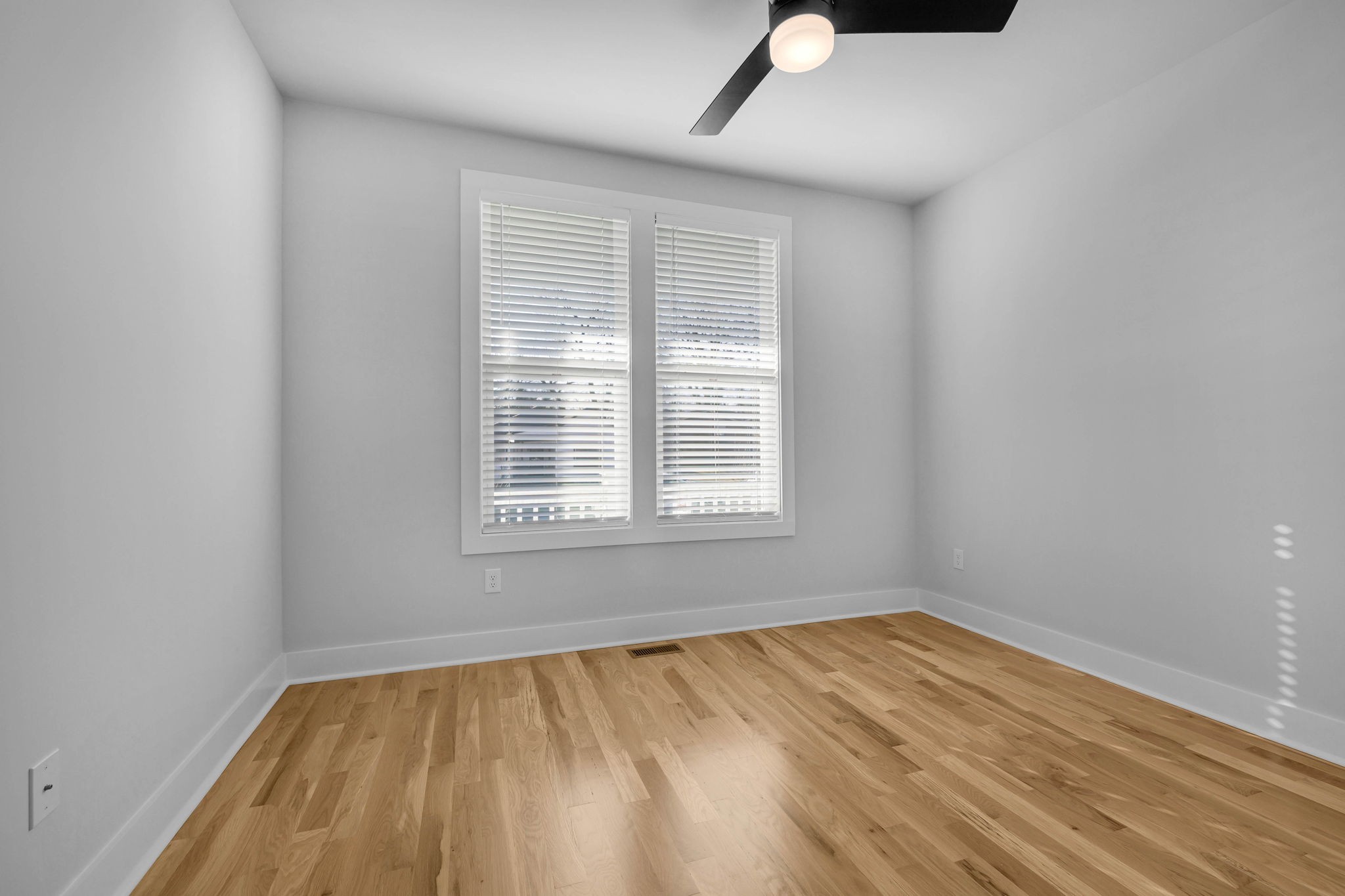 2102 12th Ave, N Unit: A