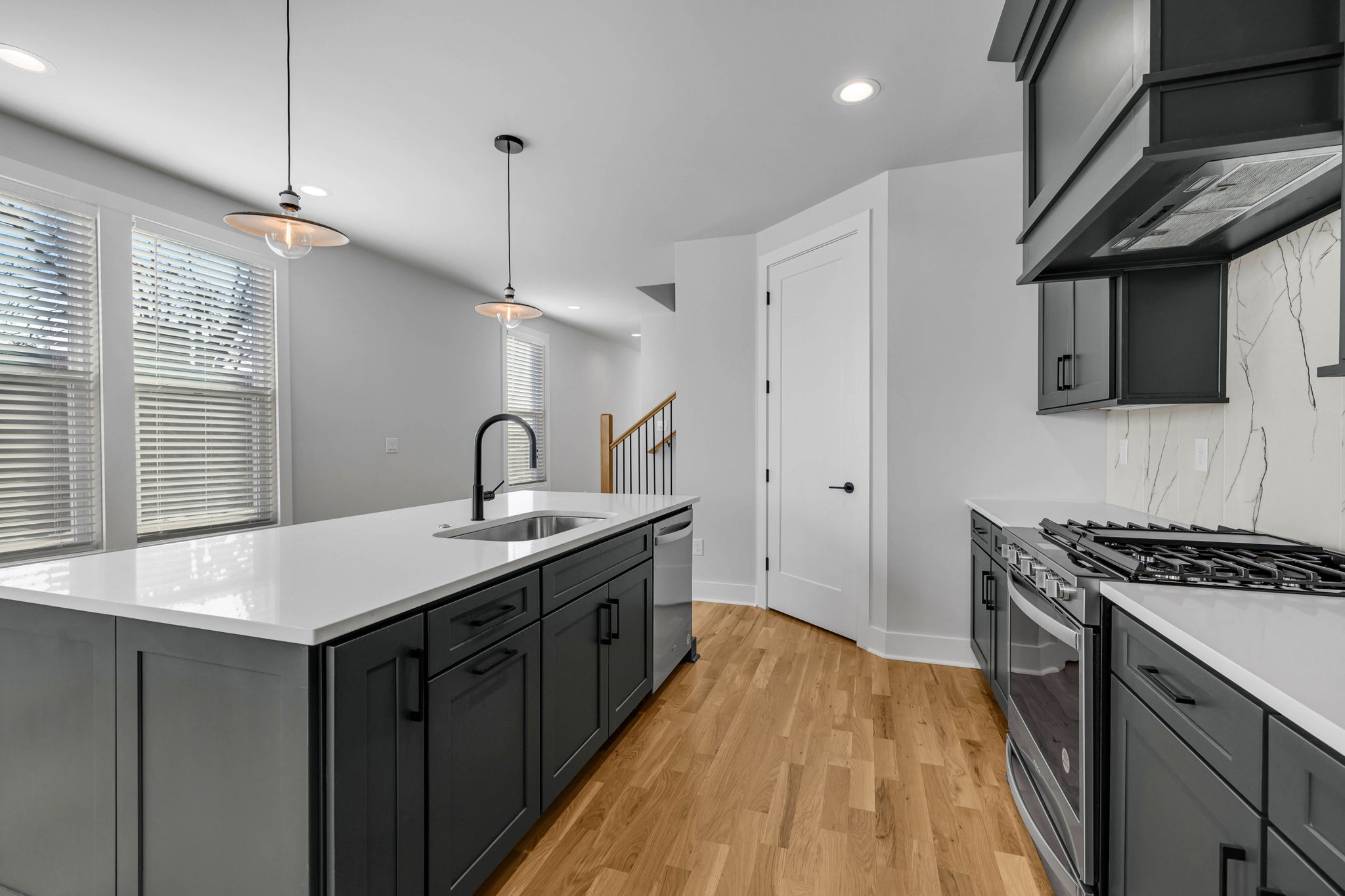 2102 12th Ave, N Unit: A