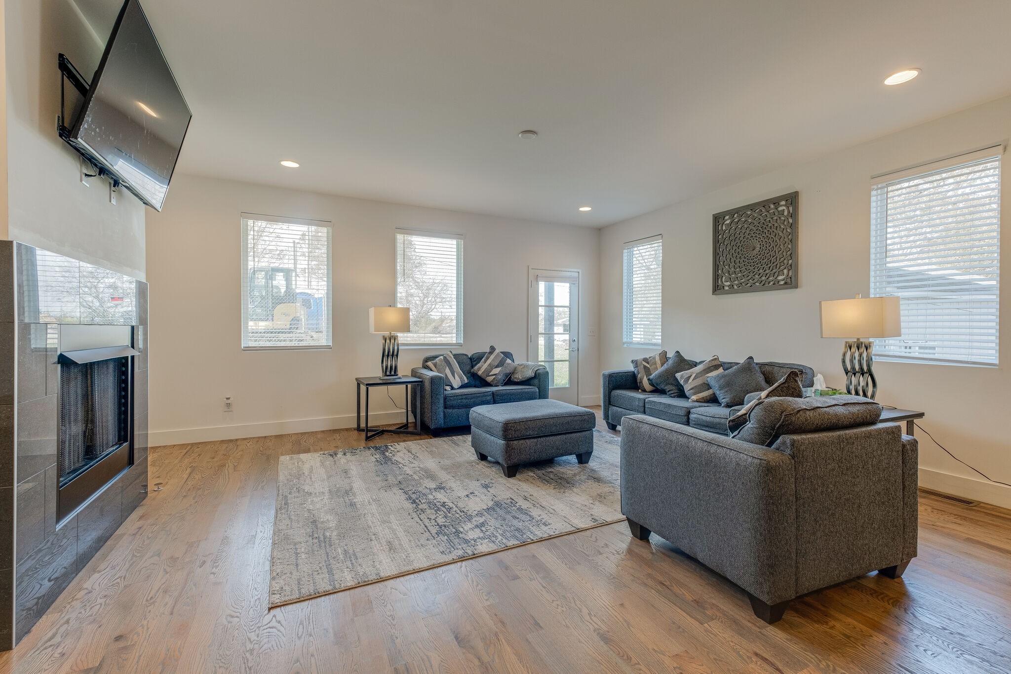 119 Elmhurst Ave Unit: B