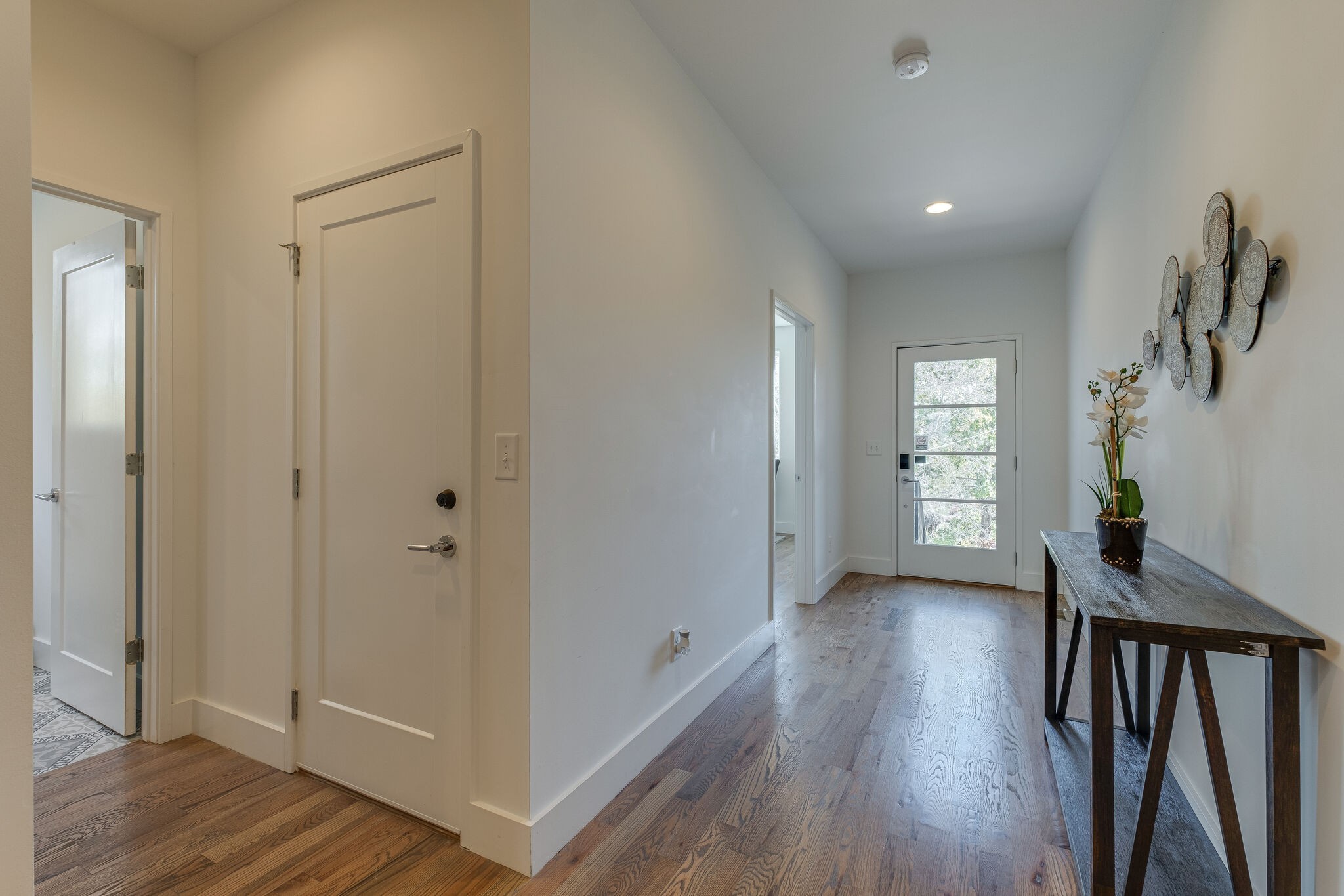 119 Elmhurst Ave Unit: B