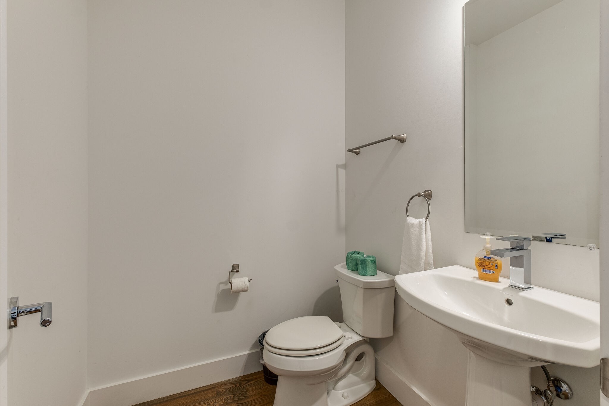 119 Elmhurst Ave Unit: B
