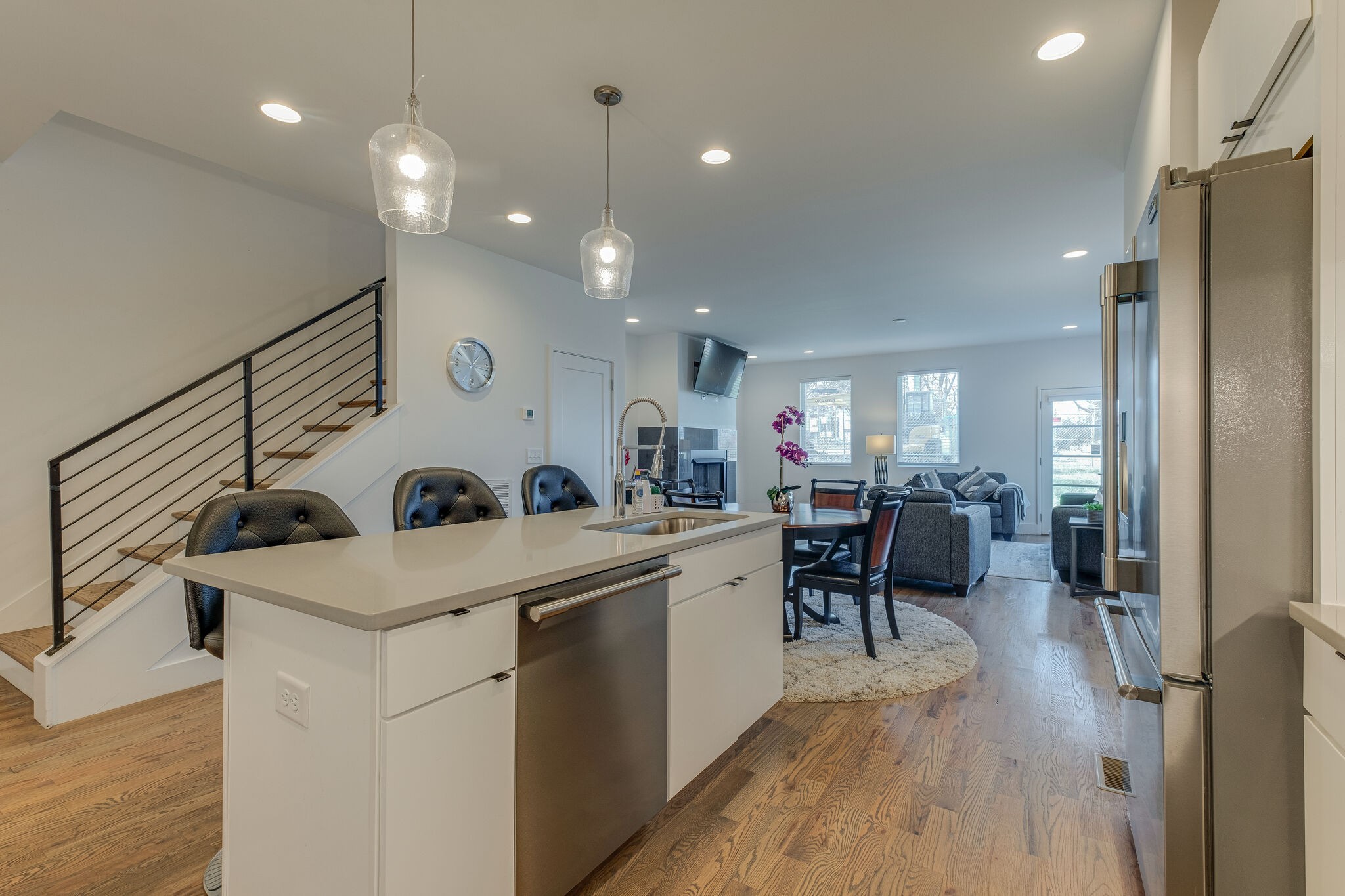 119 Elmhurst Ave Unit: B