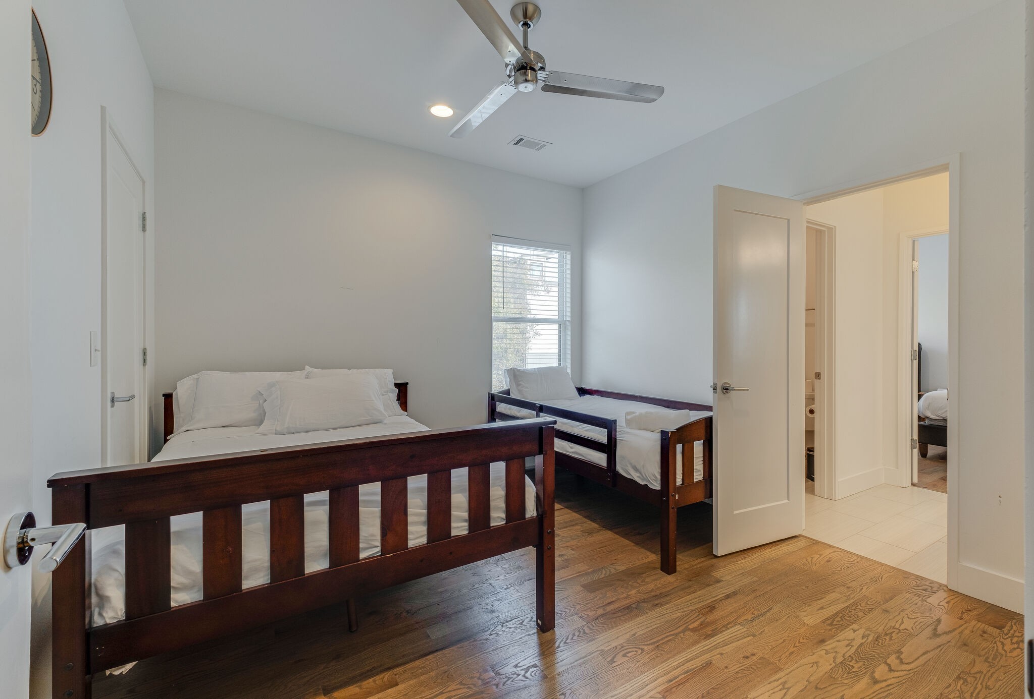 119 Elmhurst Ave Unit: B