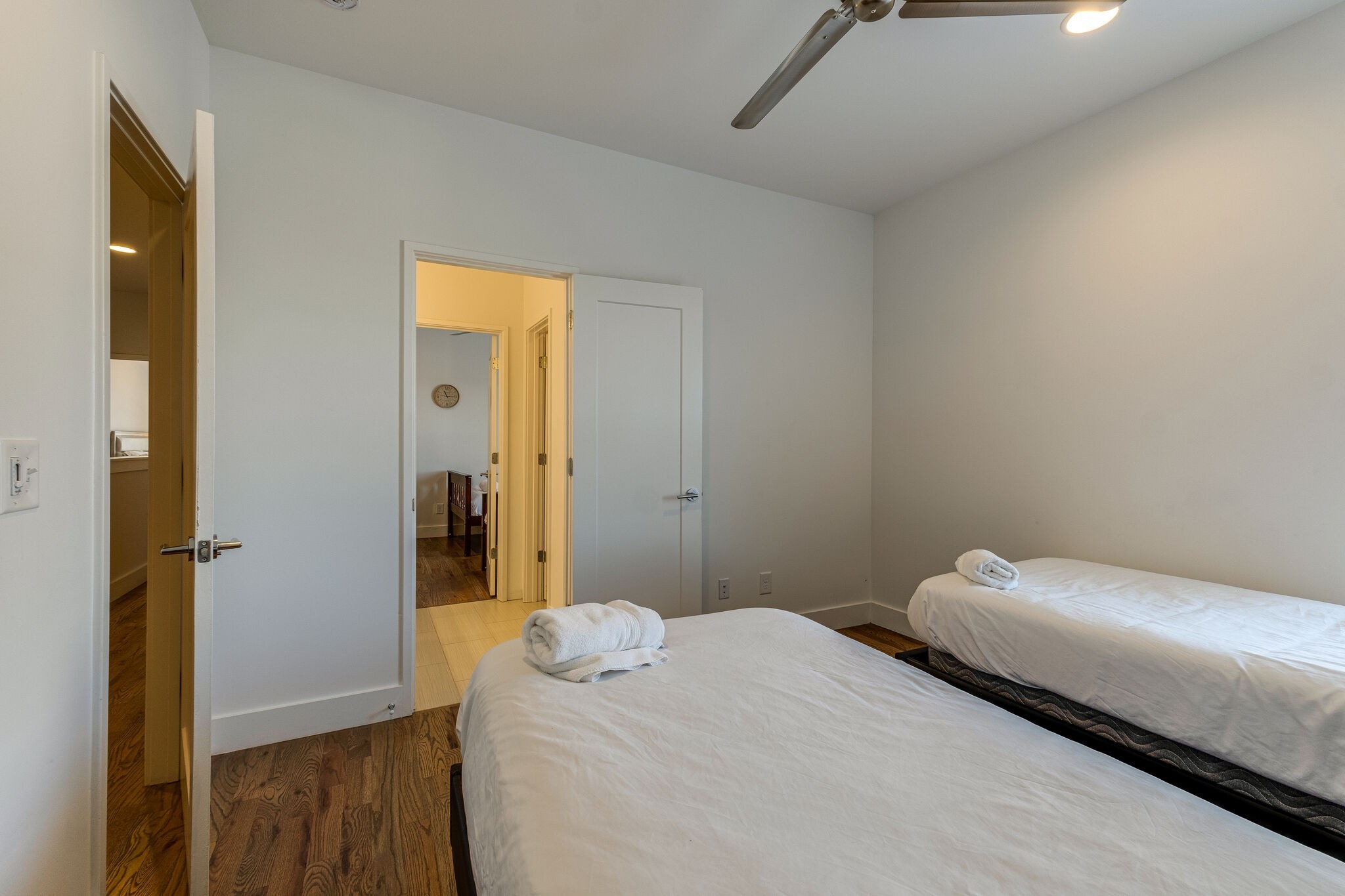 119 Elmhurst Ave Unit: B