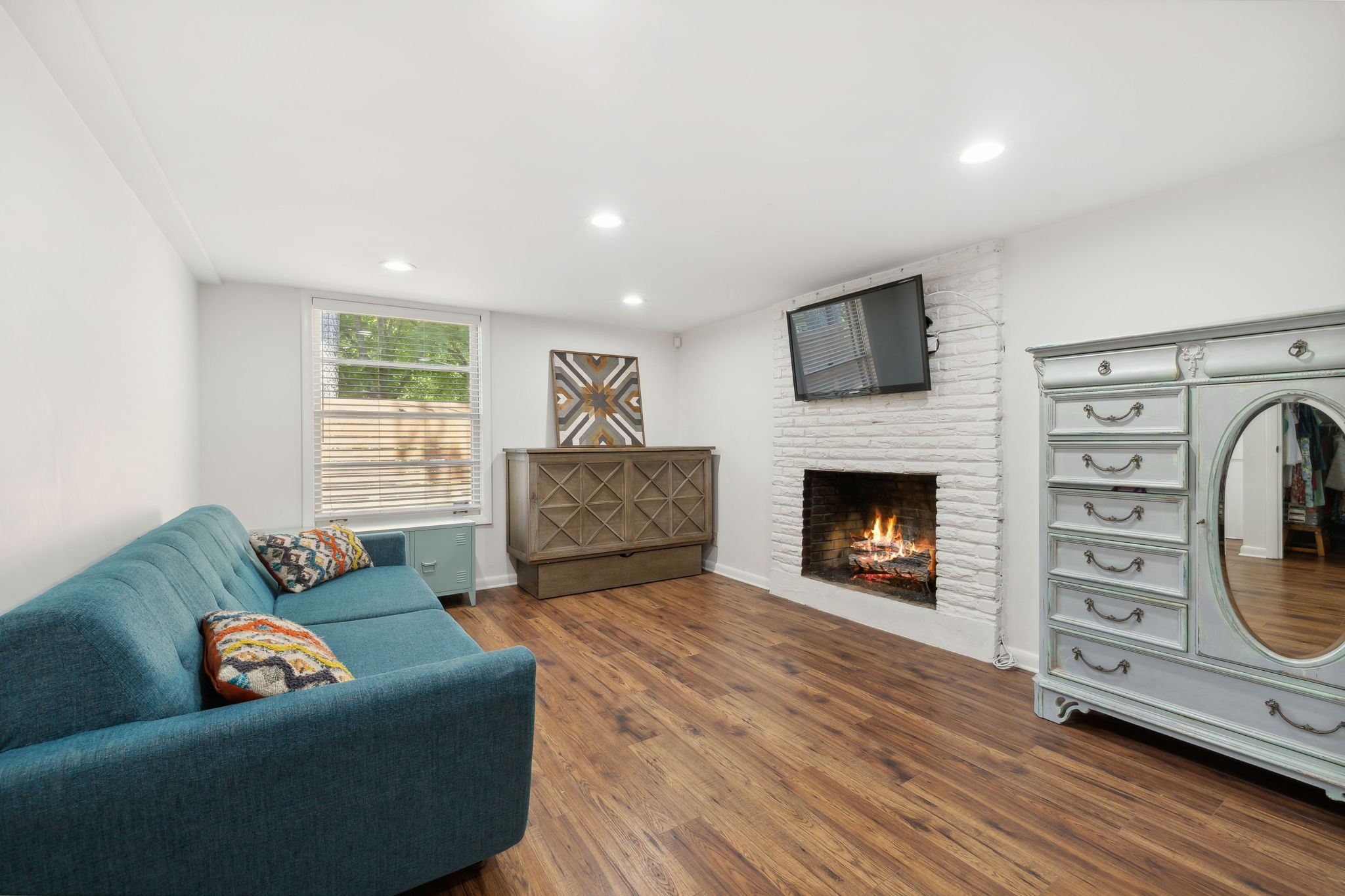 4404 Milesdale Ct