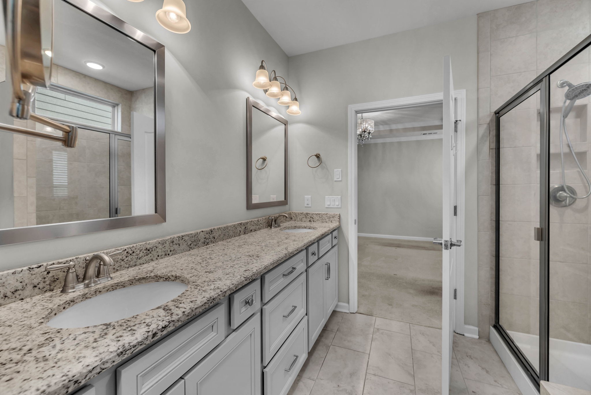 843 Clay Pl