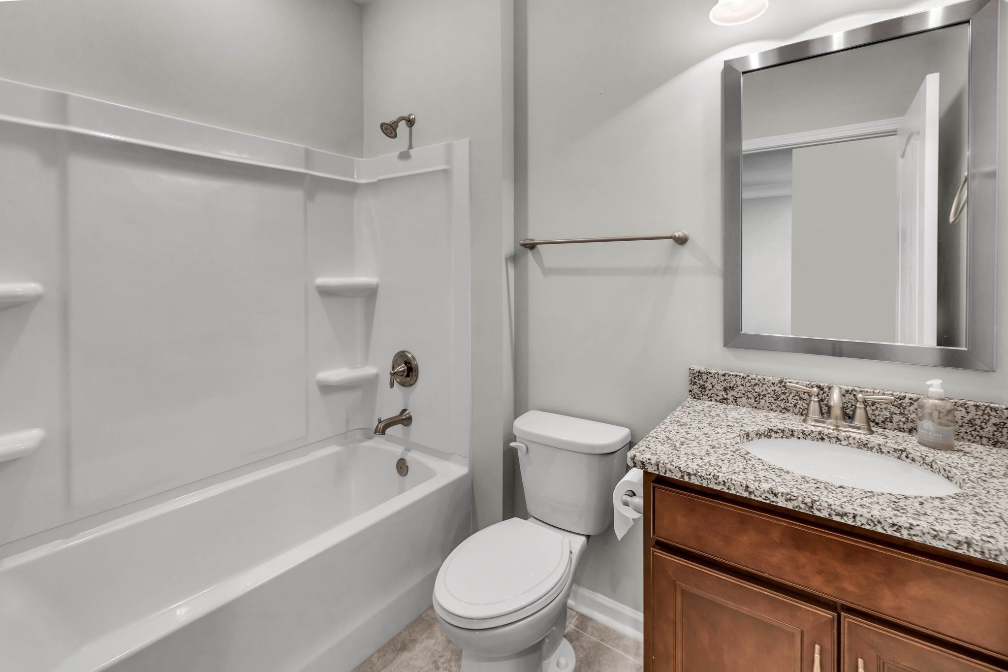 843 Clay Pl