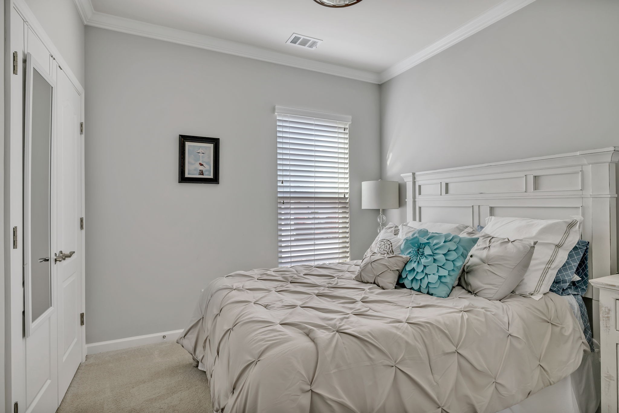 843 Clay Pl