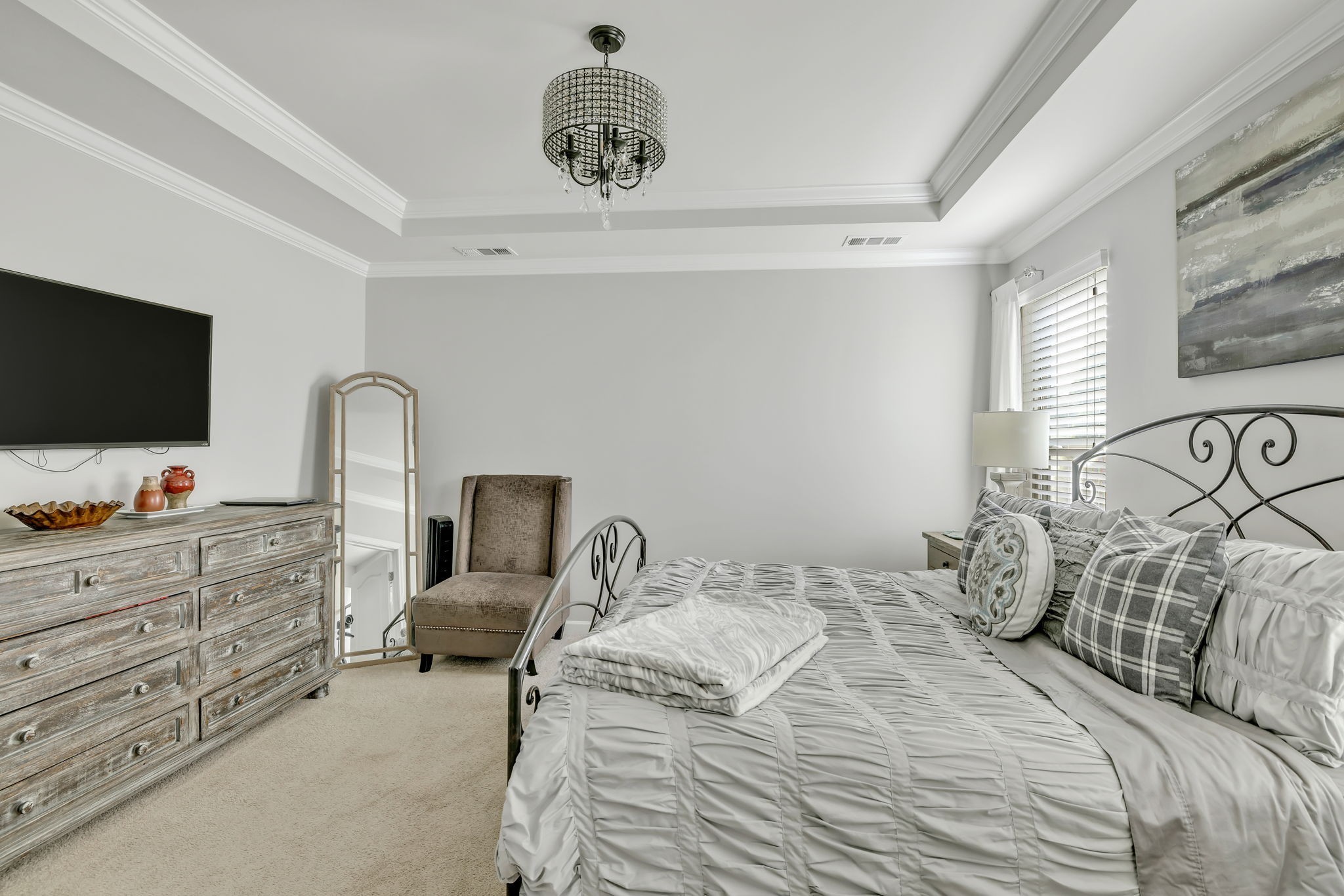 843 Clay Pl