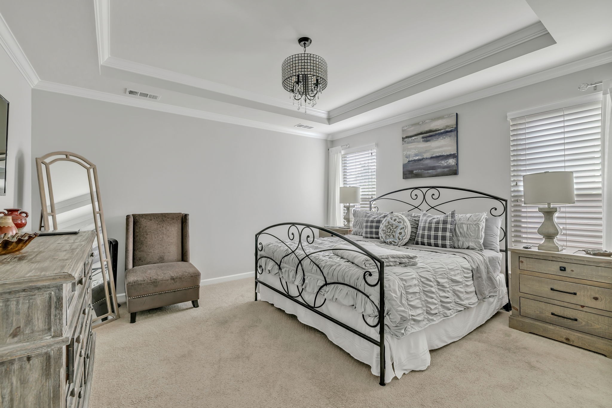 843 Clay Pl