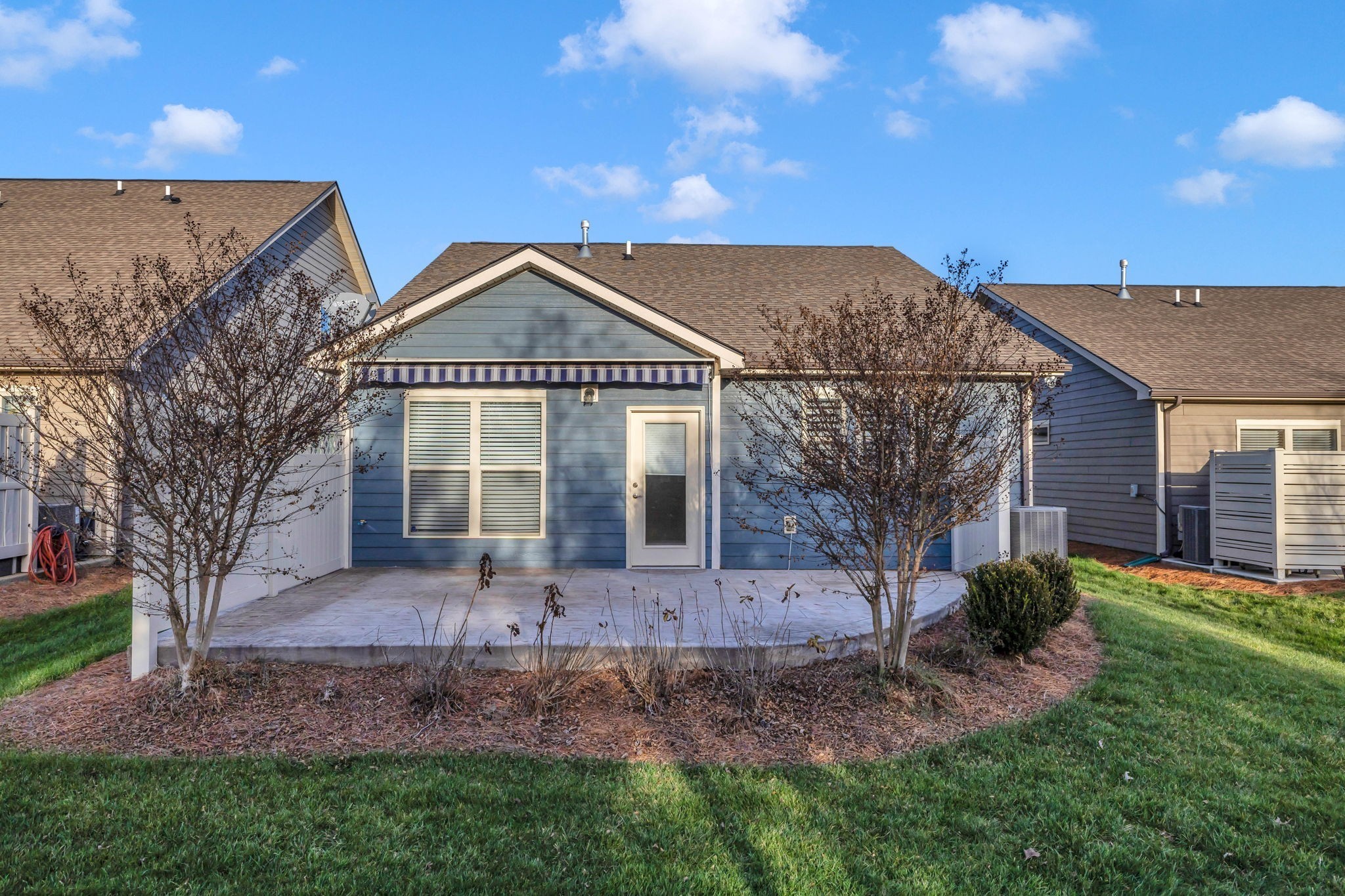 843 Clay Pl