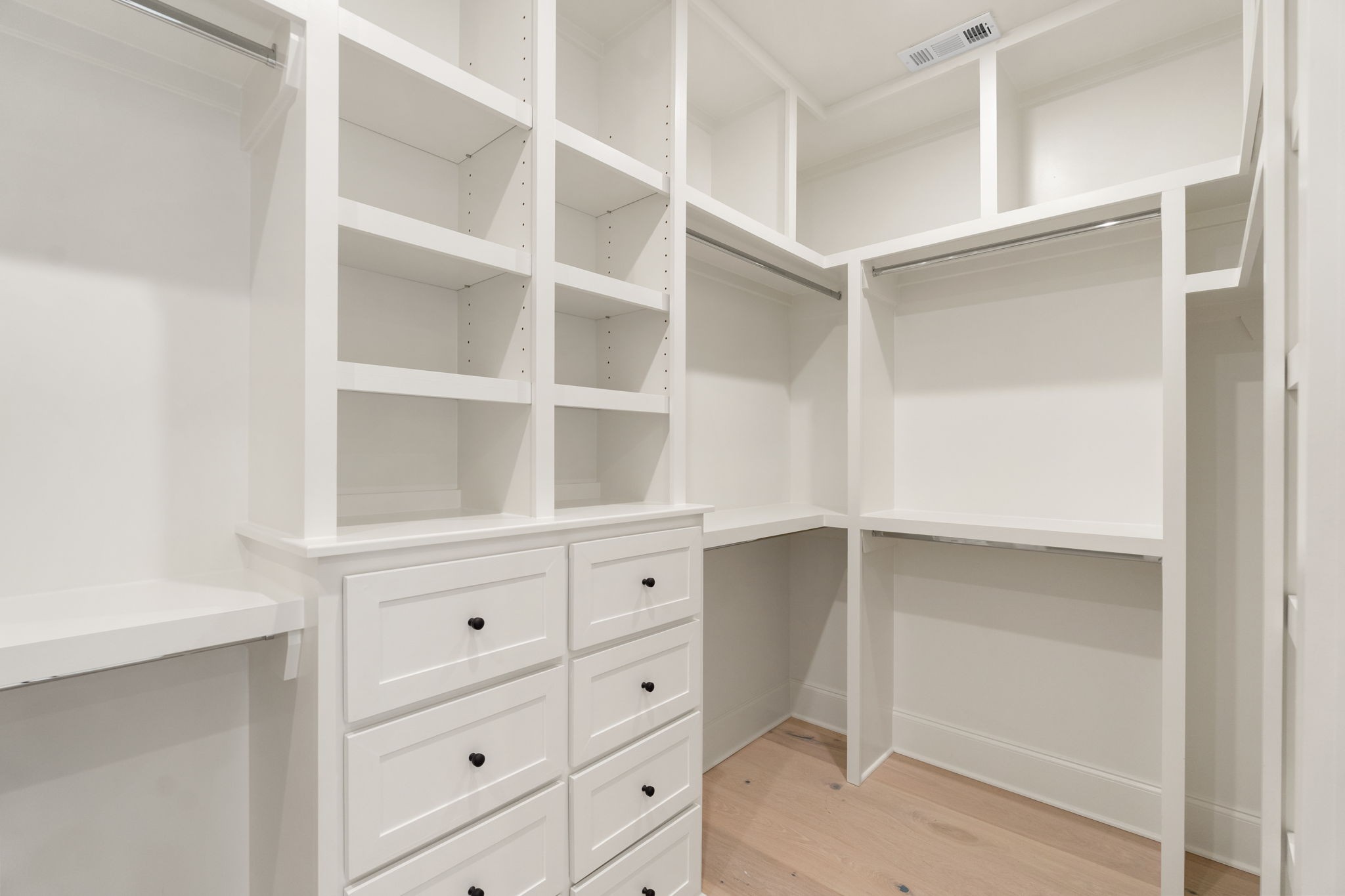 4426 Lealand Ln Unit: A